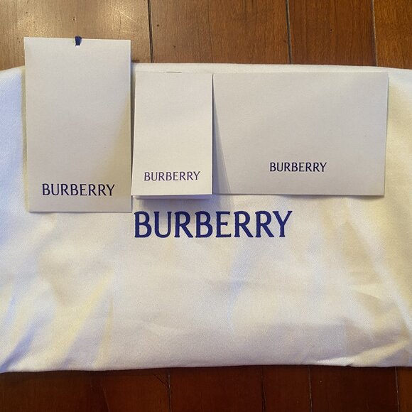 Burberry Mini Check Bucket Bag (Archive beige) | Brand New with Tags & Dust Bag - Picture 8 of 8